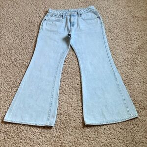 Old Navy Light Blue Wide-Leg Flare Jeans